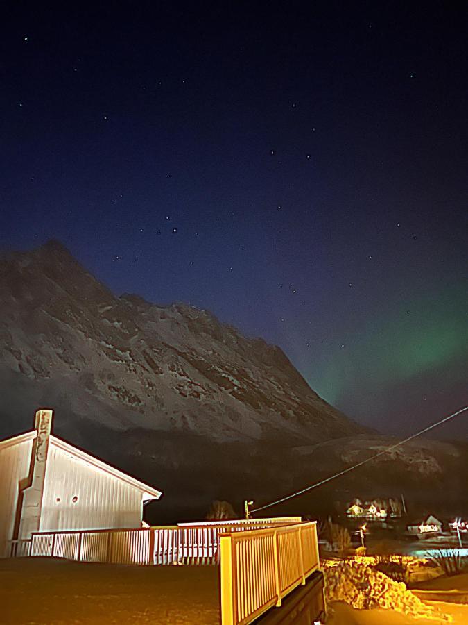 Апарт отель Senja Living Stonglandseidet Экстерьер фото